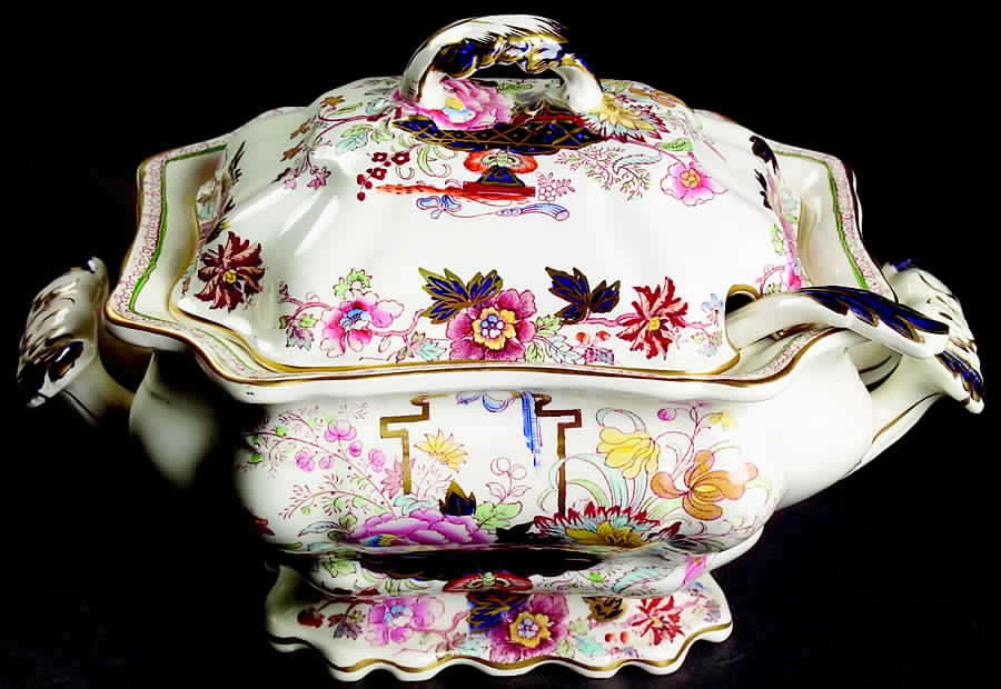 Brocade Tureen & Lid w/Ladle by Mason's-1