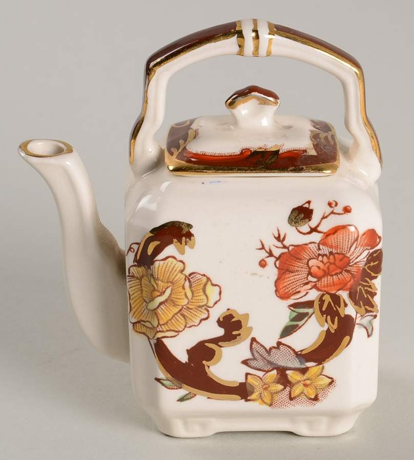 Brown Velvet Miniature Kettle & Lid by Mason's-1
