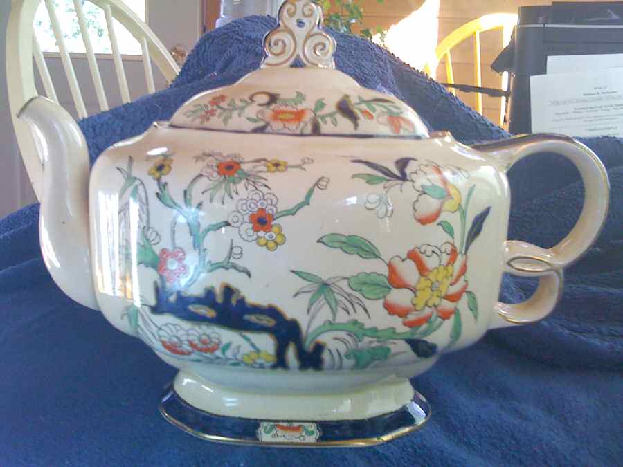 C3288 (Indian Tree) Teapot & Lid by Mason's-1