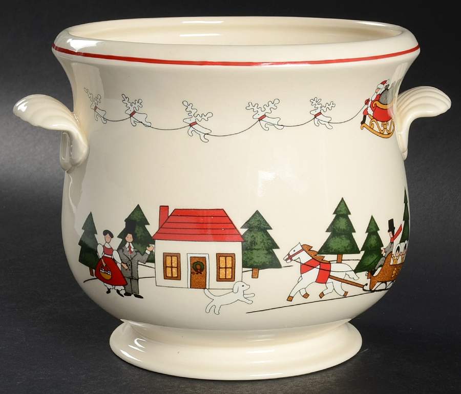 Christmas Village 6" Cachepot by Mason's-1