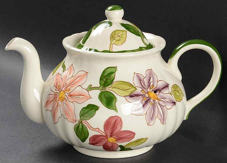 Clematis Teapot & Lid by Mason's-1