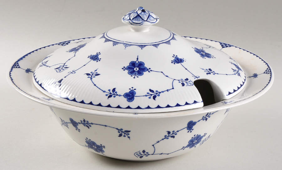 Denmark Blue Tureen &  Lid by Mason's-1