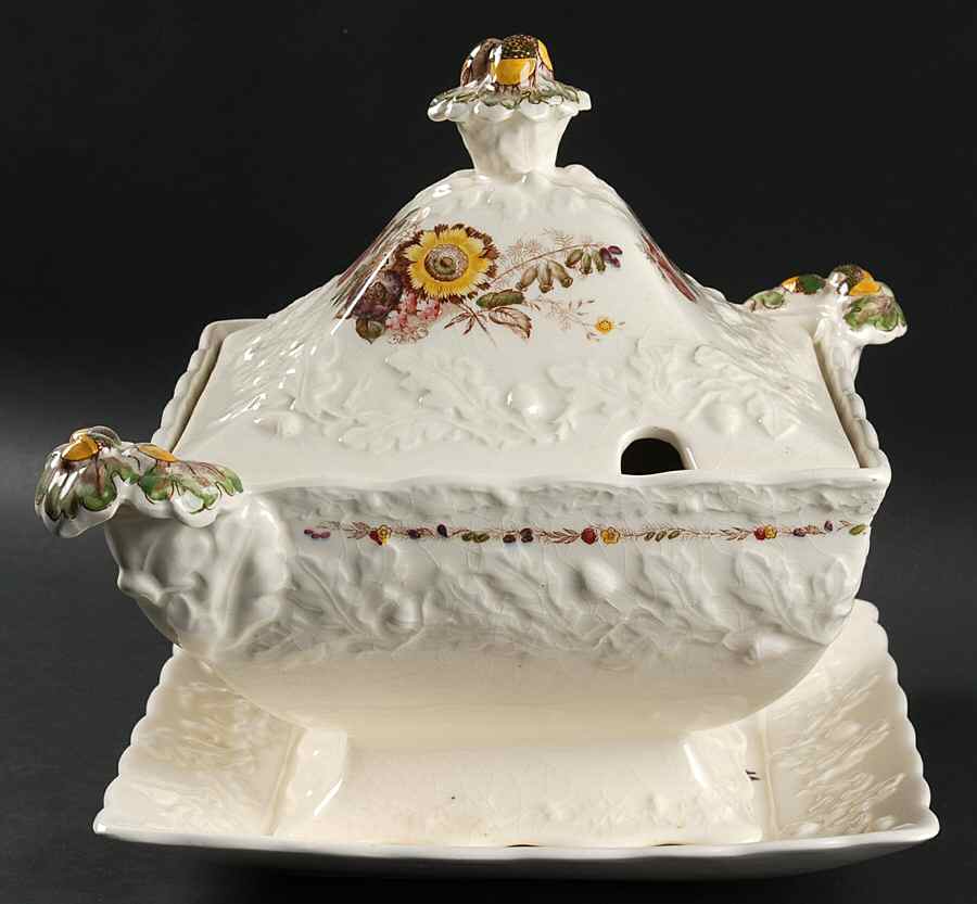 Friarswood Tureen & Lid w/Underplate by Mason's-1