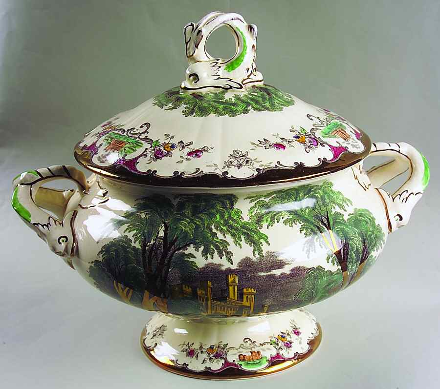 Leeds Tureen & Lid by Mason's-1