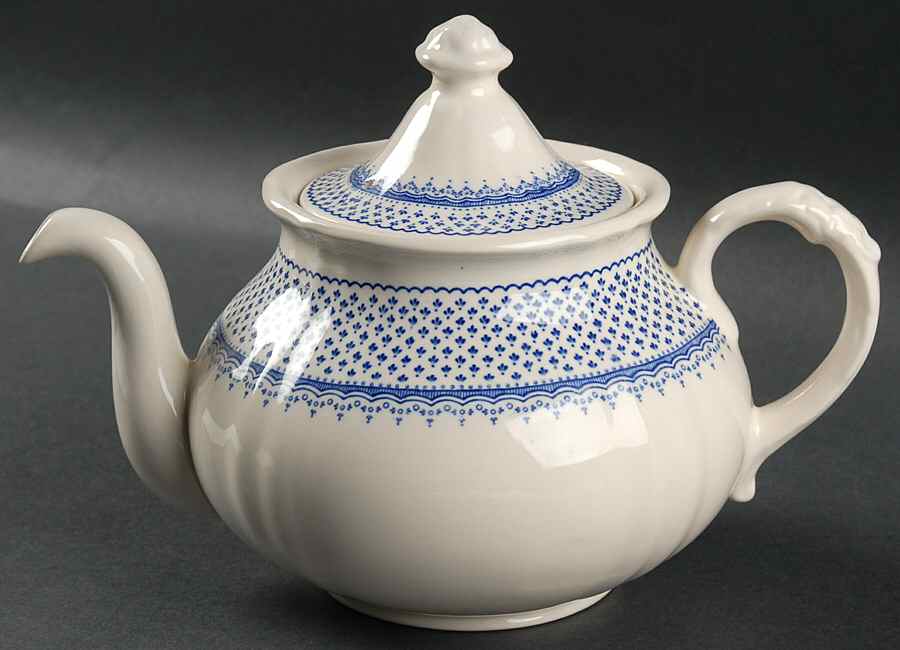 Louise Small Teapot & Lid by Mason's-1