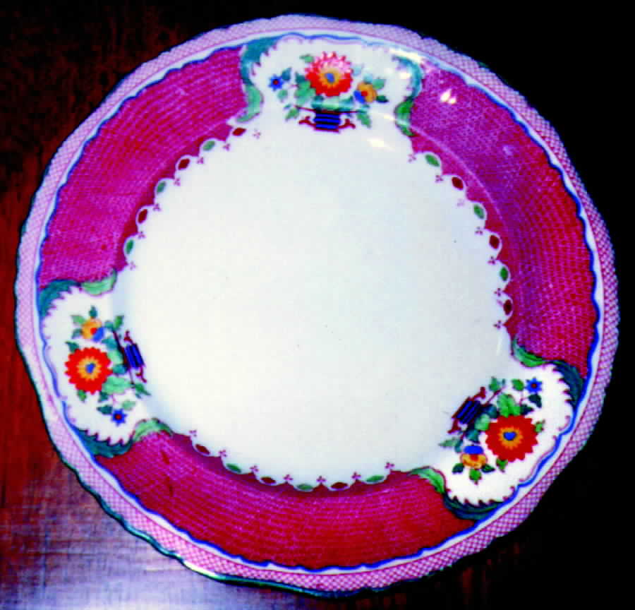 Madrigal Dinner Plate by Mason's-1