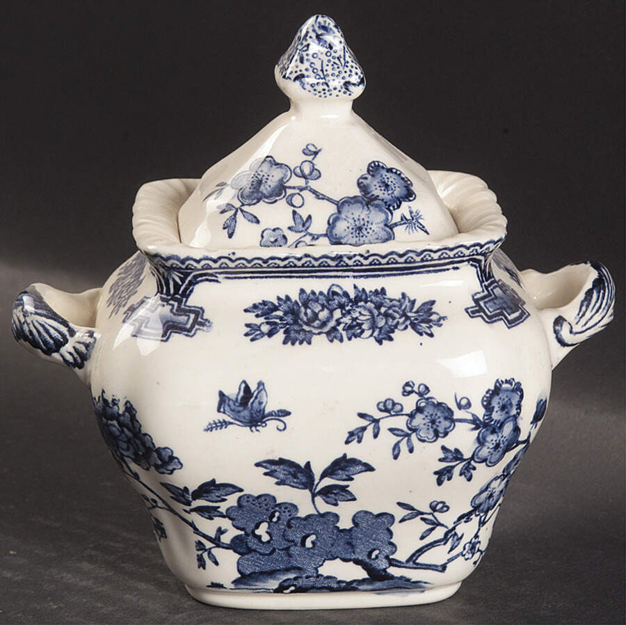 Manchu Blue Sugar Bowl & Lid by Mason's-1