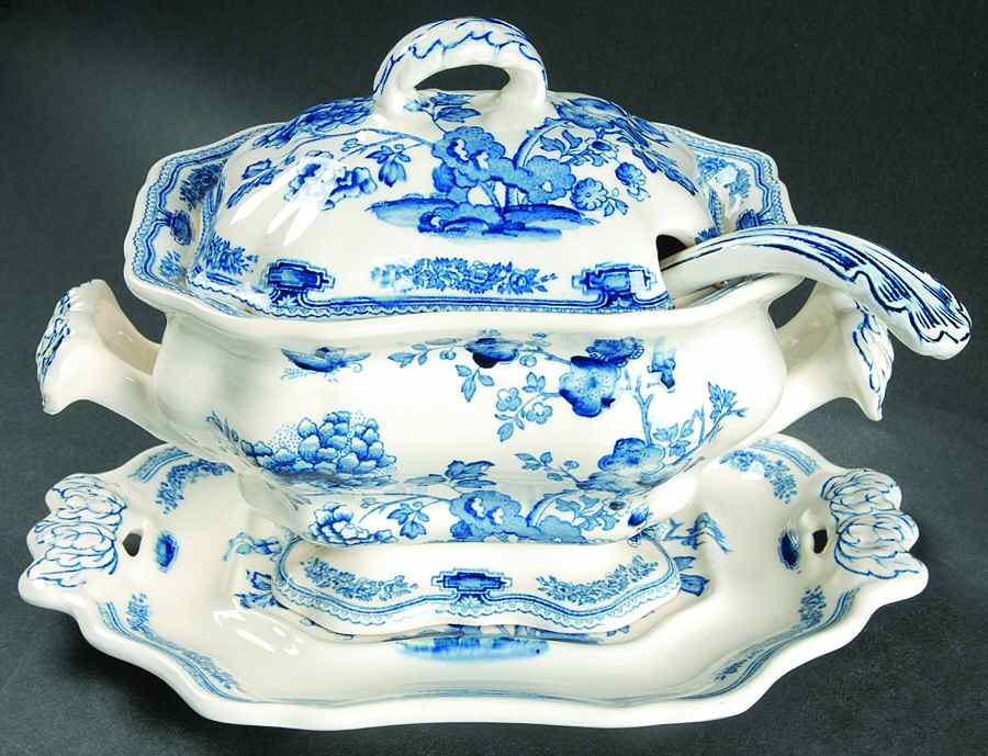 Manchu Blue Sauce Boat & Lid & Underplate & Ladle by Mason's-1