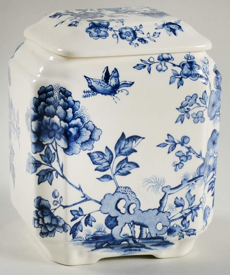 Manchu Blue Fan Jar & Lid by Mason's-1