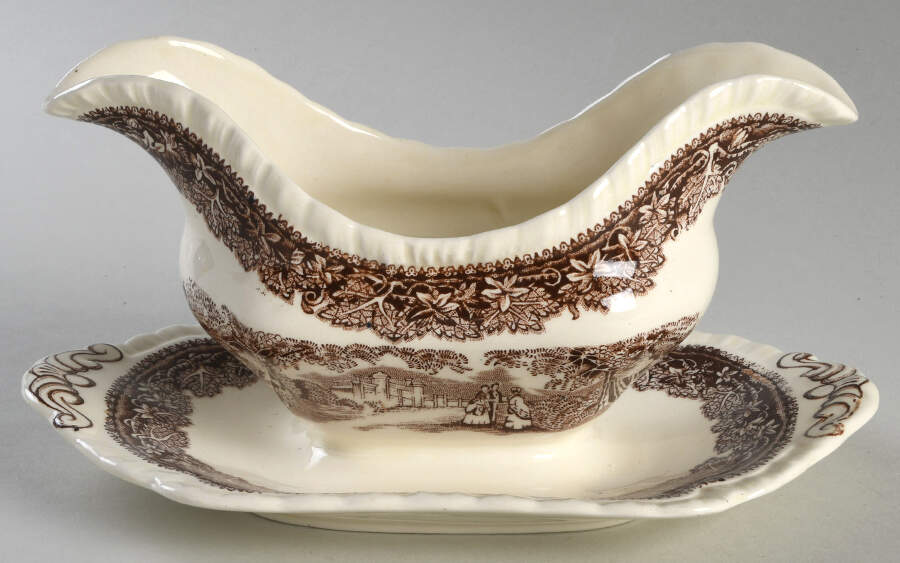 Vista Brown (No Trim) Gravy Boat with Attached Underplate by Mason's-1