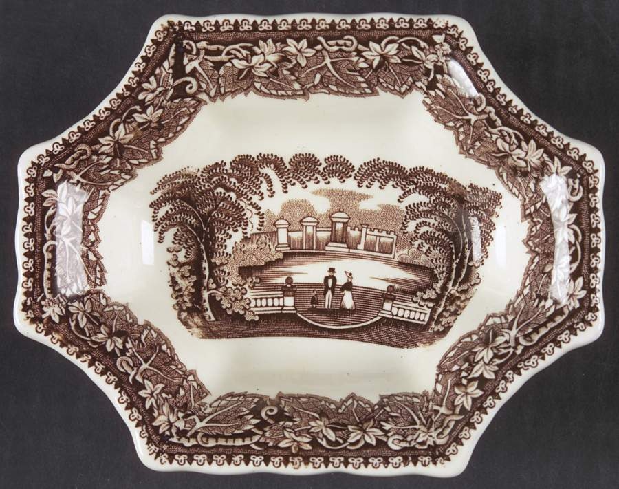 Vista Brown (No Trim) Sweet Meat Dish by Mason's-1