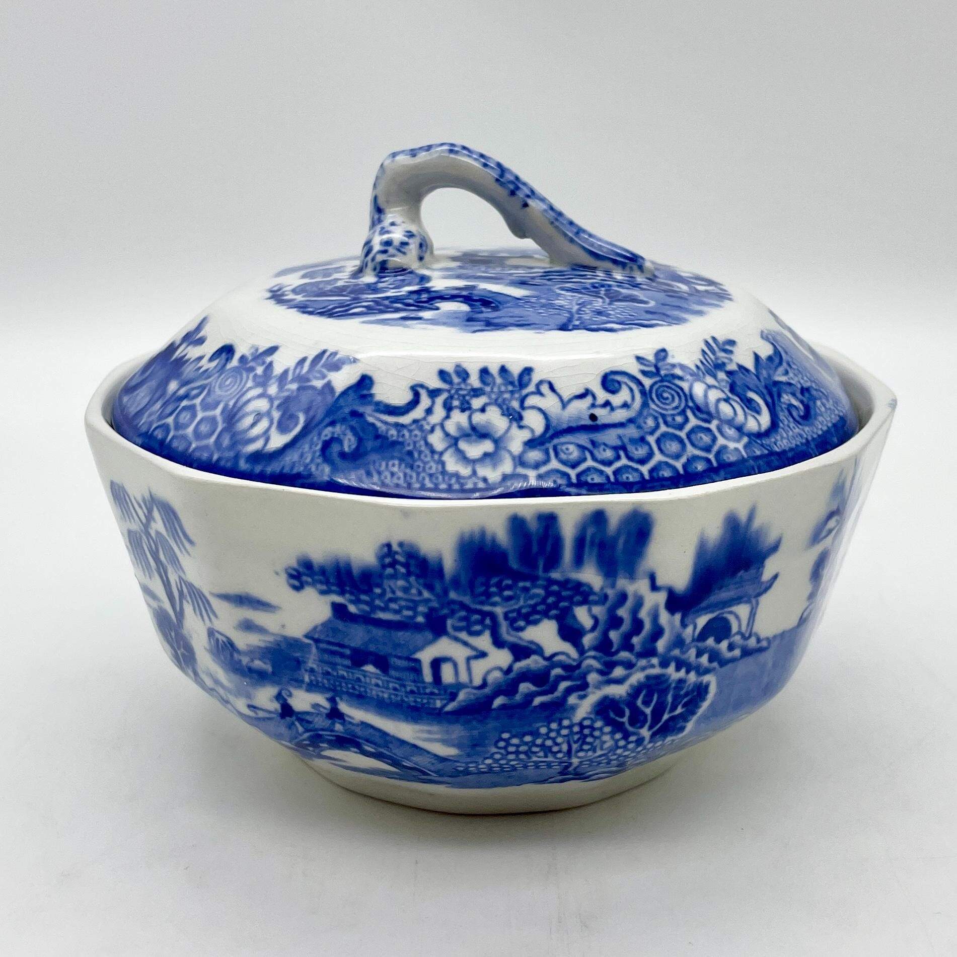 Willow Blue (Design On Edge) 3 Pc Soap Dish by Mason's-1