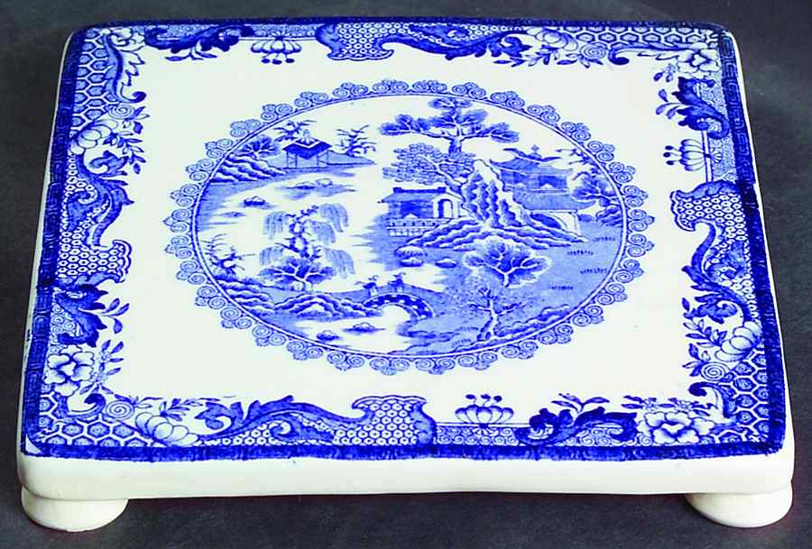 Willow Blue (Design On Edge) Trivet by Mason's-1