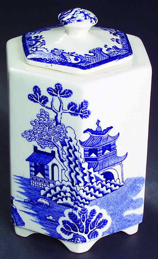 Willow Blue (Design On Edge) Ming Jar & Lid by Mason's-1