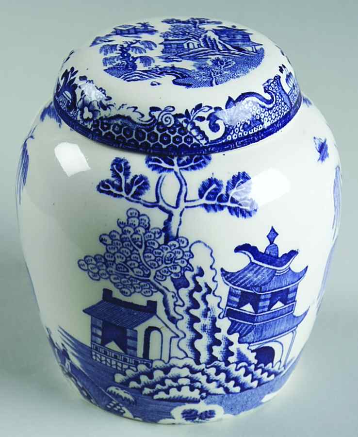 Willow Blue (Design On Edge) Miniature Prunus Jar & Lid by Mason's-1