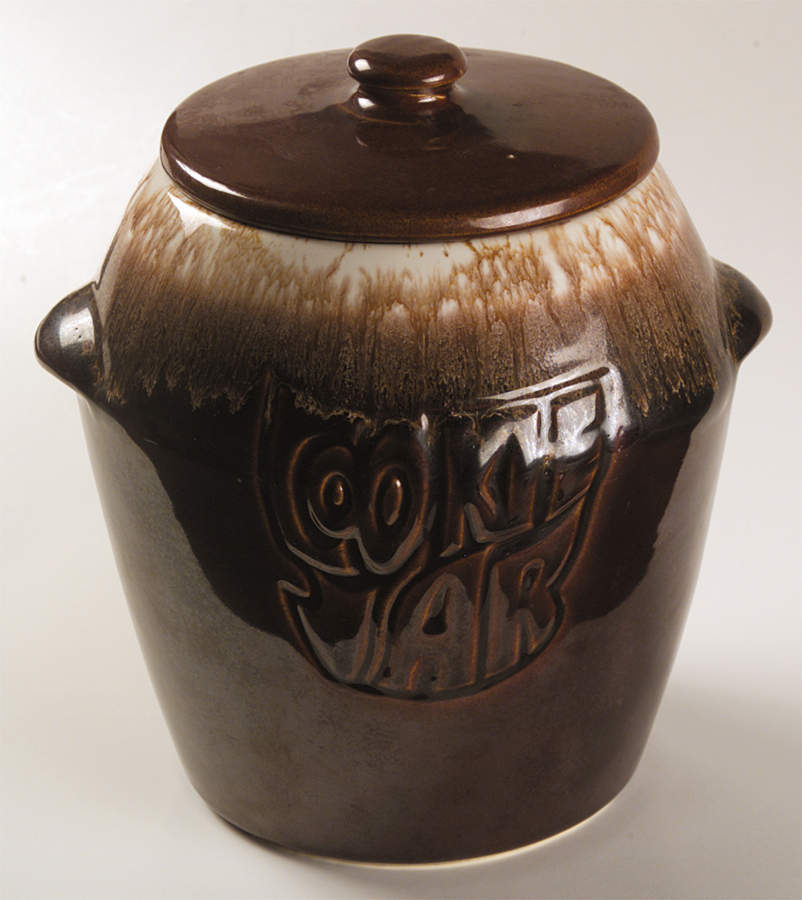 Brown Drip Cookie Jar & Lid by Nelson McCoy-1