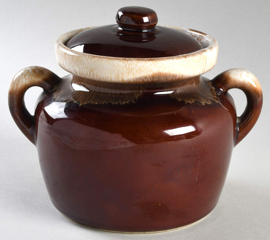 Brown Drip Small Bean Pot & Lid by Nelson McCoy-1