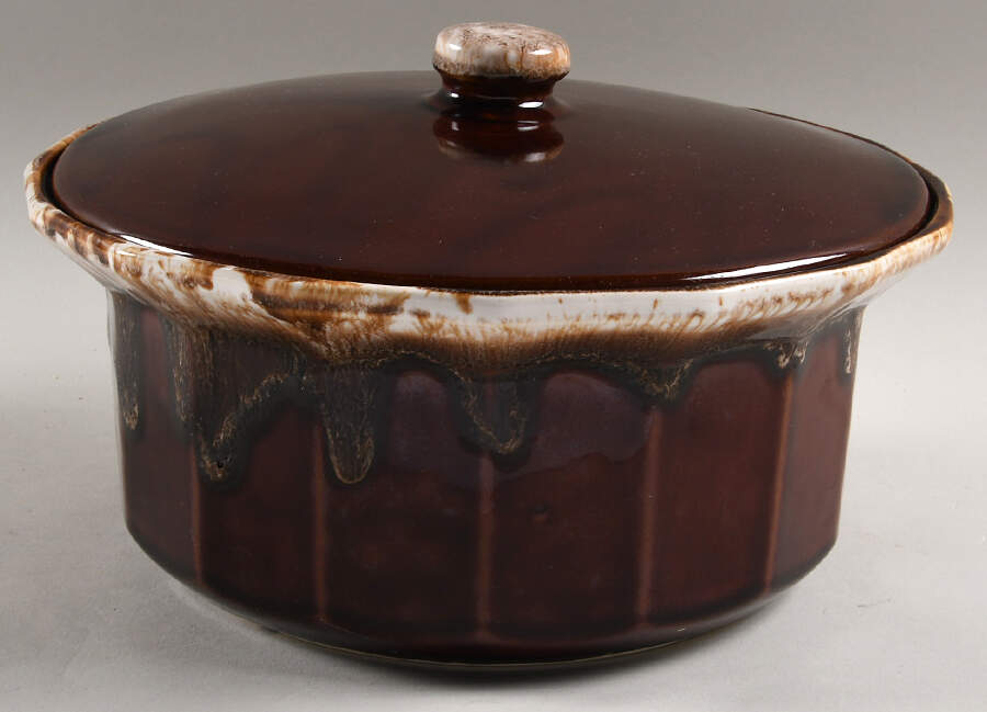 Brown Drip 2.5 Qt Round Covered Casserole by Nelson McCoy-1