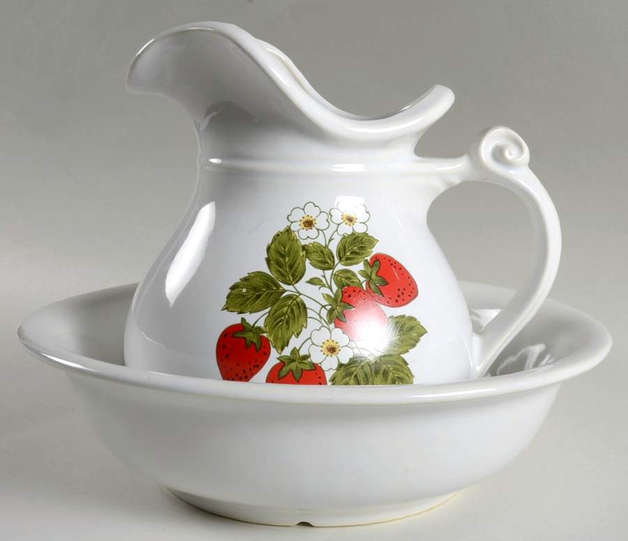 Strawberry Country 40 Oz Pitcher and Bowl, Bowl Only by Nelson McCoy-1