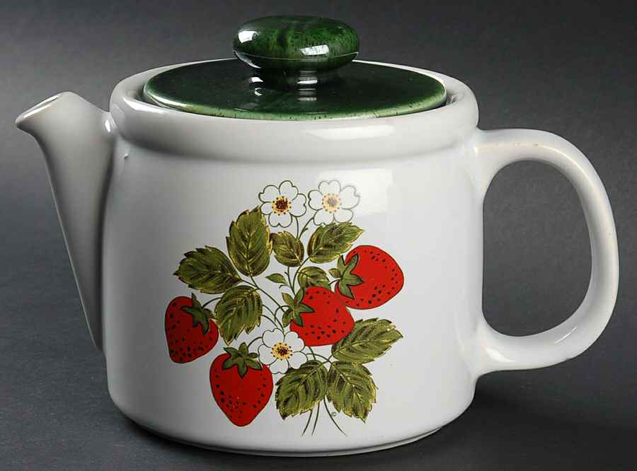 Strawberry Country Teapot & Lid by Nelson McCoy-1