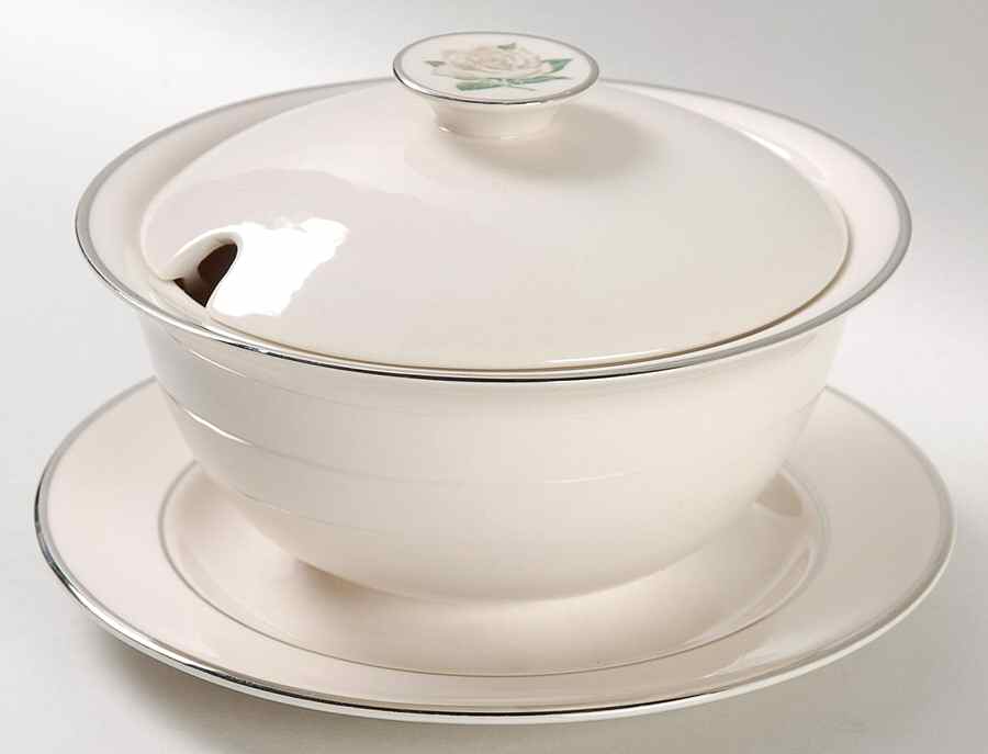White Rose Sauce Boat with Attached Underplate & Lid by Manchester-1