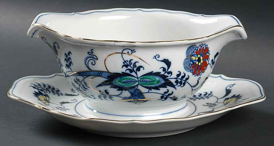 Blue Danube (Pat #99183) Gravy Boat with Attached Underplate by Mascot (Japan)-1