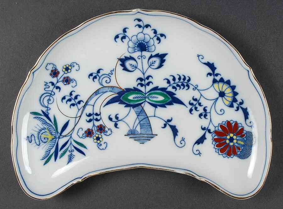 Blue Danube (Pat #99183) Crescent Salad Plate by Mascot (Japan)-1