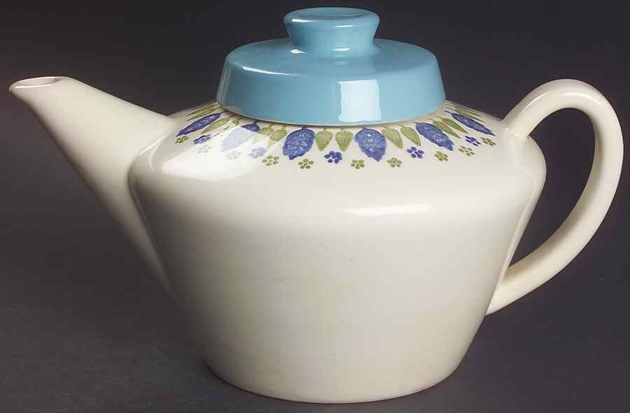 Swiss Alpine Teapot & Lid by Marcrest-1