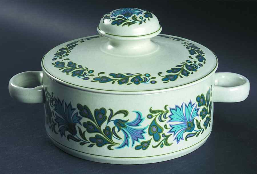 Caprice 1.5 Qt Round Covered Casserole by W R Midwinter Ltd-1