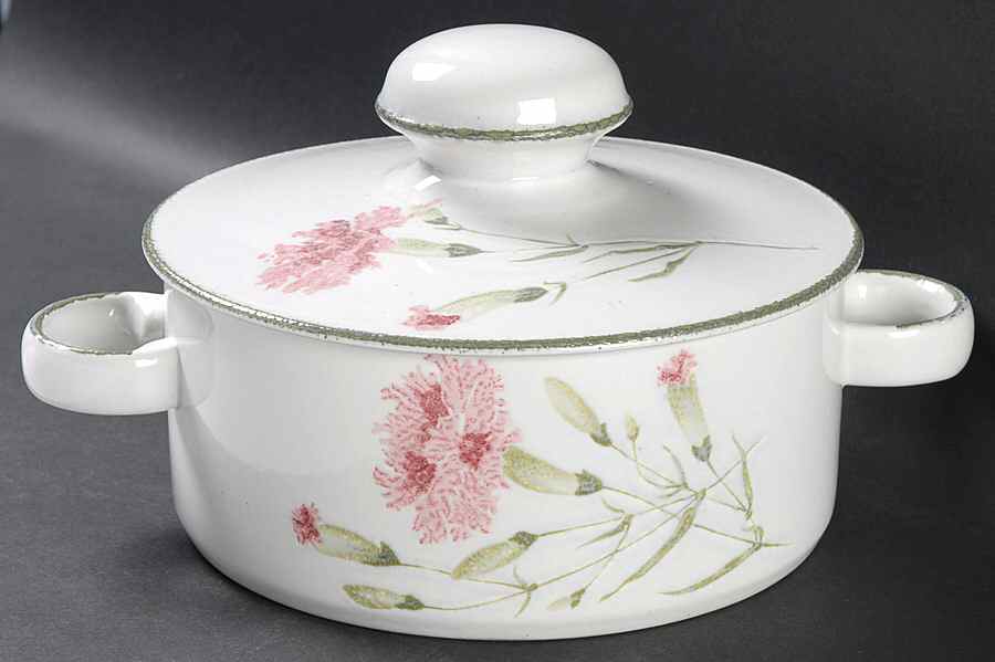 Invitation 1.25 Qt Round Covered Casserole by W R Midwinter Ltd-1