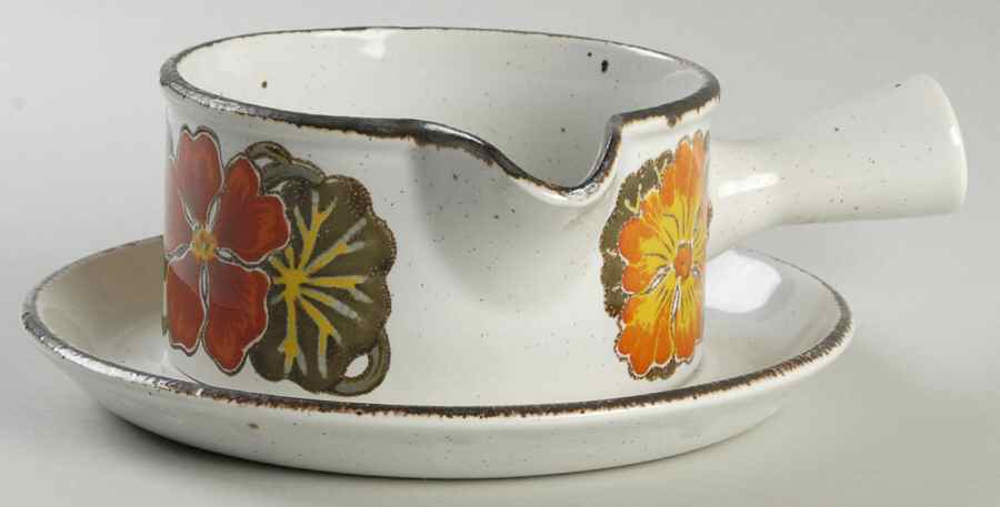 Nasturtium Gravy Boat & Underplate by W R Midwinter Ltd-1