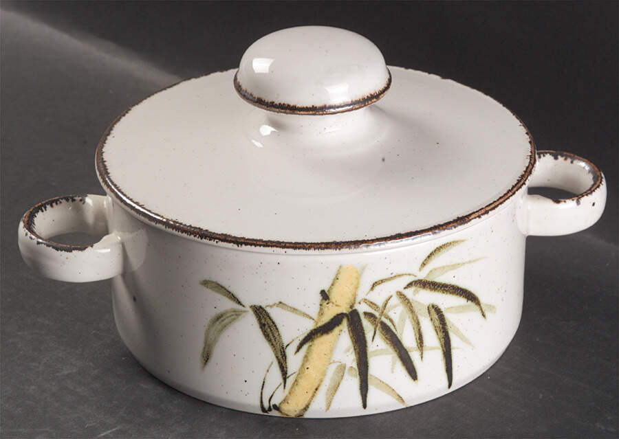 Rangoon 1.5 Qt Round Covered Casserole by W R Midwinter Ltd-1