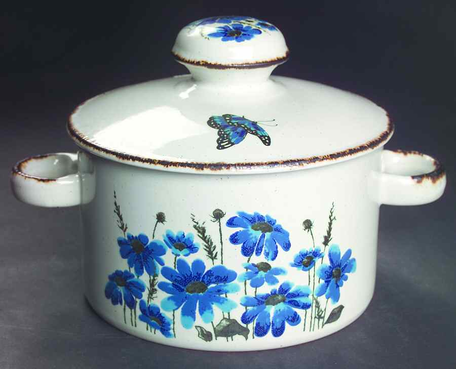 Spring 2 Qt Round Covered Casserole by W R Midwinter Ltd-1