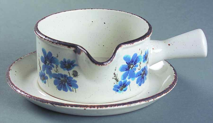 Spring Gravy Boat & Underplate by W R Midwinter Ltd-1