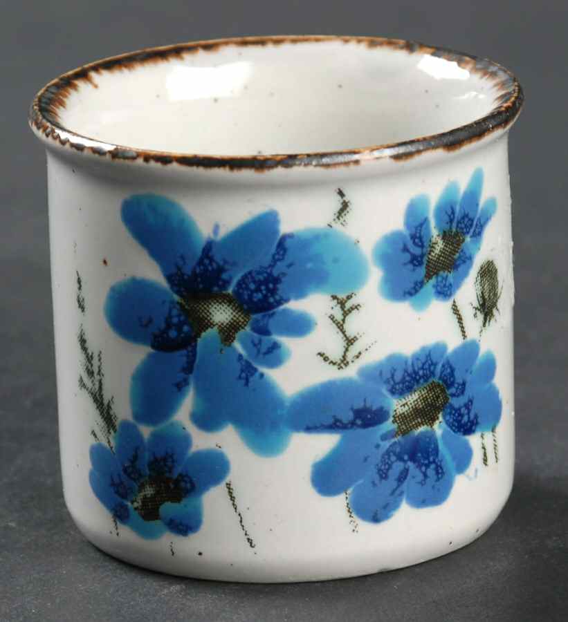 Spring Single Egg Cup by W R Midwinter Ltd-1