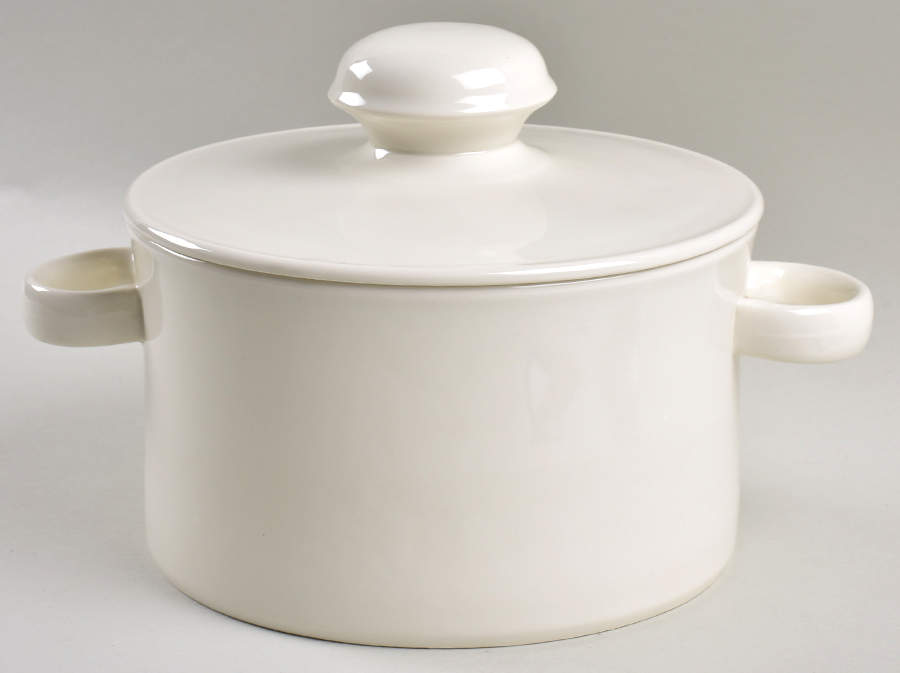 Stonehenge White 2.5 Qt Round Covered Casserole by W R Midwinter Ltd-1