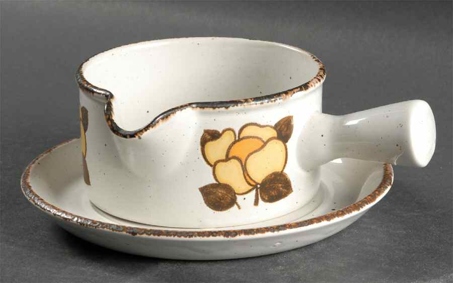 Summer Gravy Boat & Underplate by W R Midwinter Ltd-1