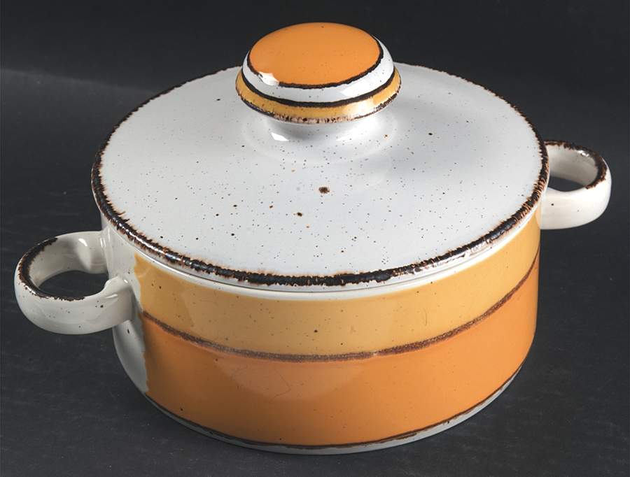 Sun 2 Qt Round Covered Casserole by W R Midwinter Ltd-1