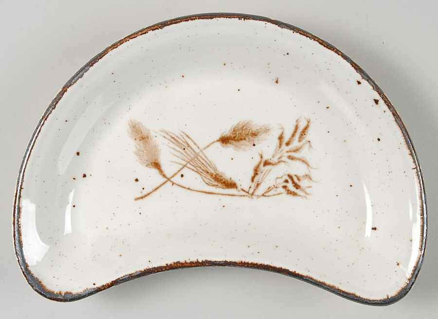 Wild Oats Stonehenge Crescent Salad Plate by W R Midwinter Ltd-1