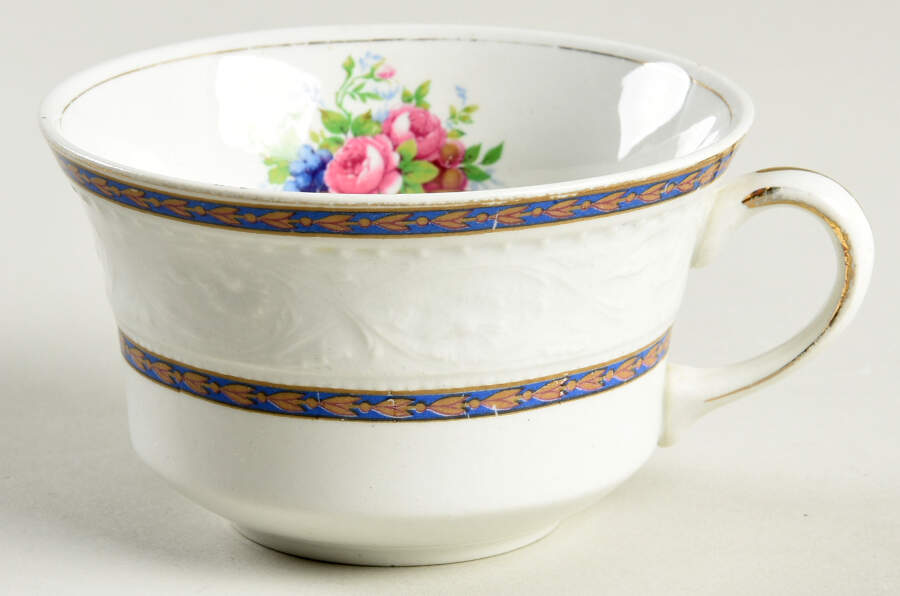 Argyle Footed Cup by Alfred Meakin-1
