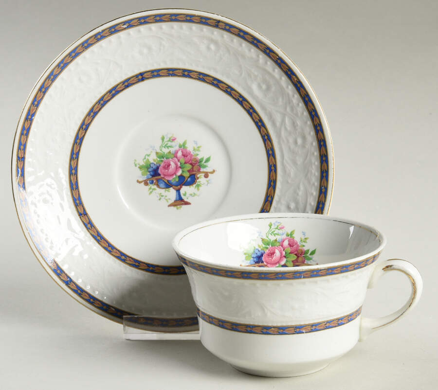 Argyle Footed Cup & Saucer Set by Alfred Meakin-1