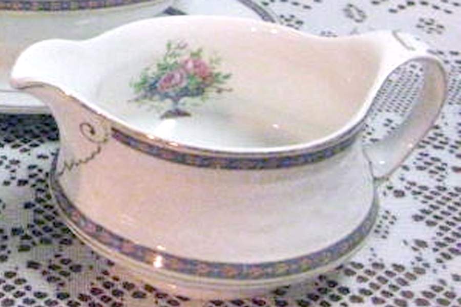 Argyle Creamer by Alfred Meakin-1
