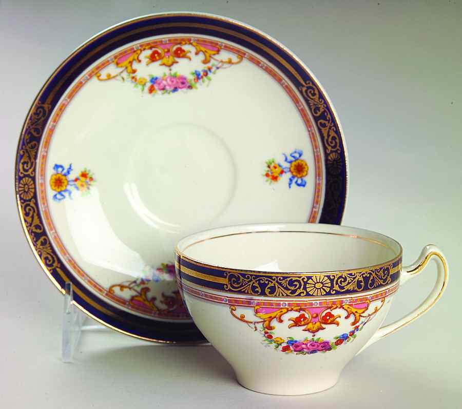 Athol Flat Cup & Saucer Set by Alfred Meakin-1