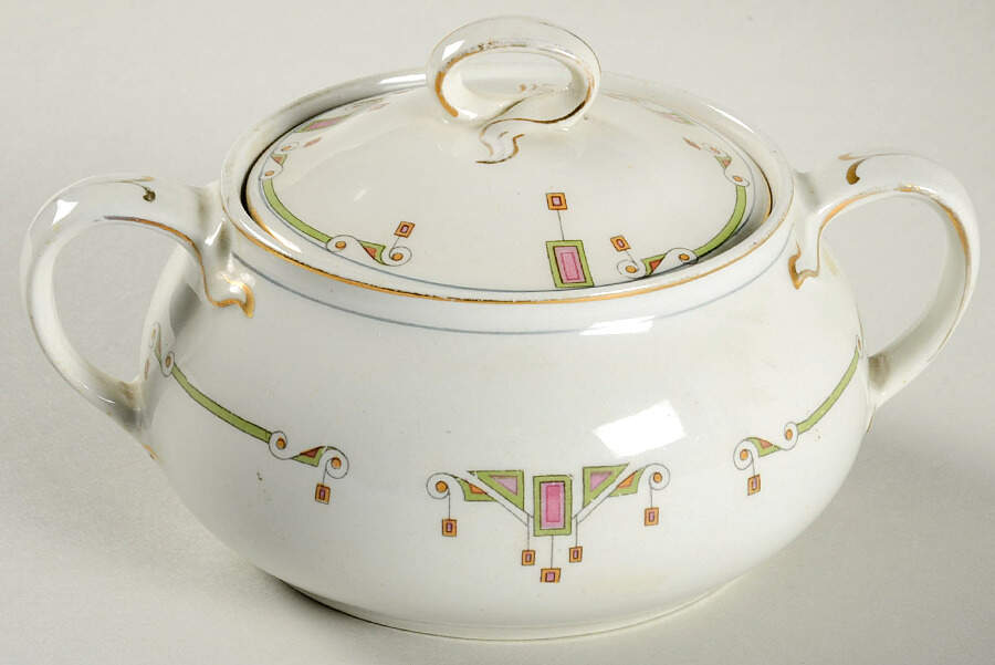 Berkeley Sugar Bowl & Lid by Alfred Meakin-1