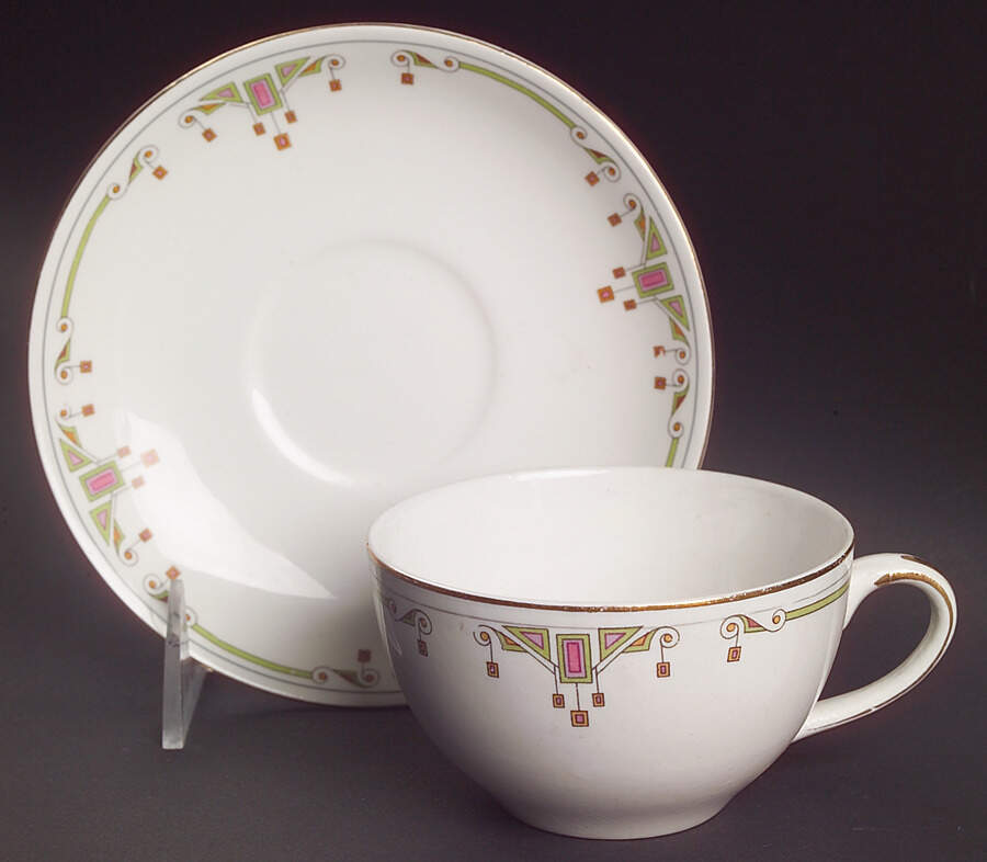 Berkeley Flat Cup & Saucer Set by Alfred Meakin-1