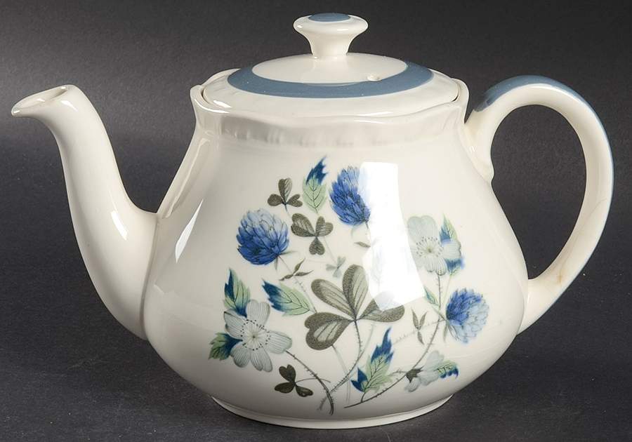 Blue Clover (Raised Edge) Teapot & Lid by Alfred Meakin-1