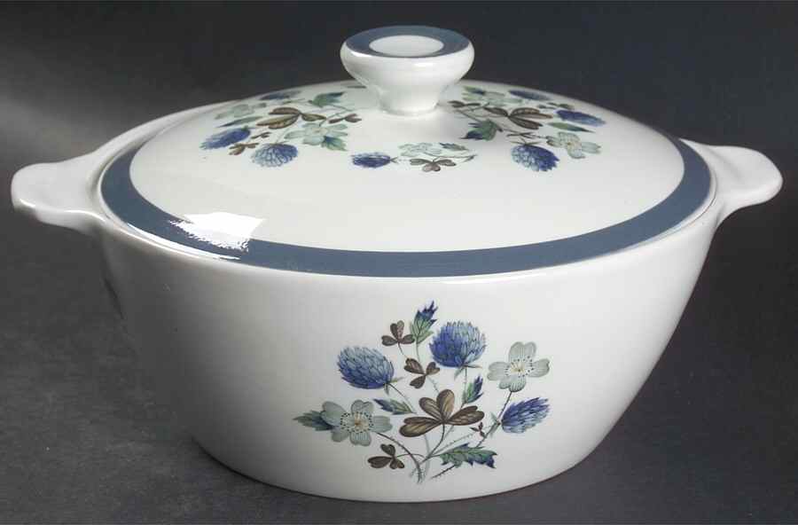 Blue Clover (Smooth Edge) Round Covered Vegetable by Alfred Meakin-1