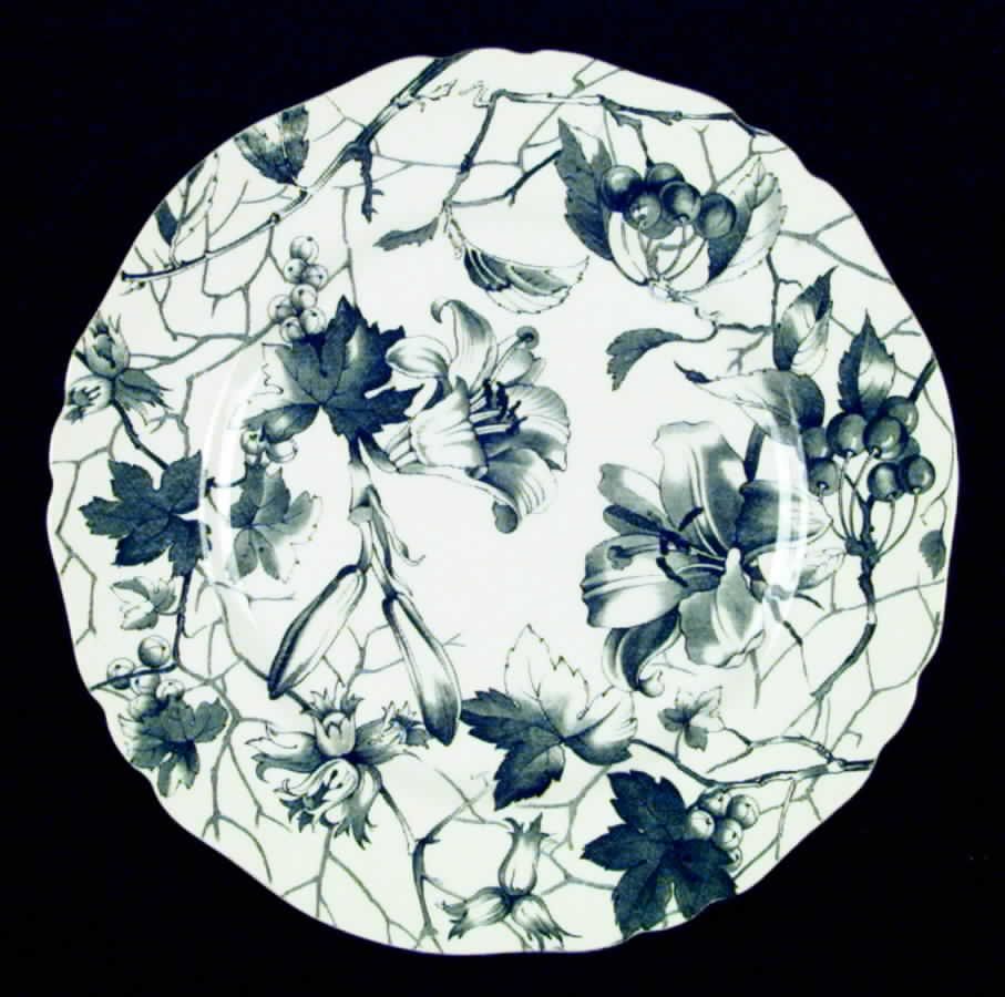 Bourbon Lily Green Dinner Plate by Alfred Meakin-1