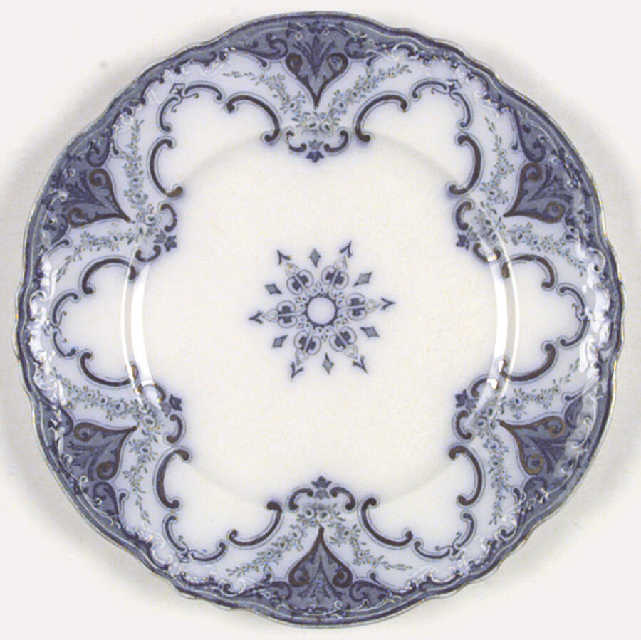 Cambridge Dinner Plate by Alfred Meakin-1