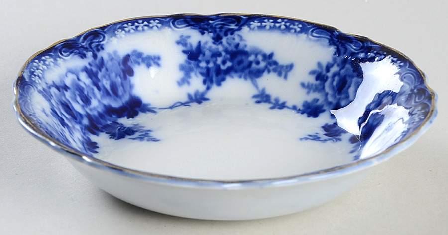 Devon (Flow Blue, Gold Trim) Fruit/Dessert (Sauce) Bowl by Alfred Meakin-1
